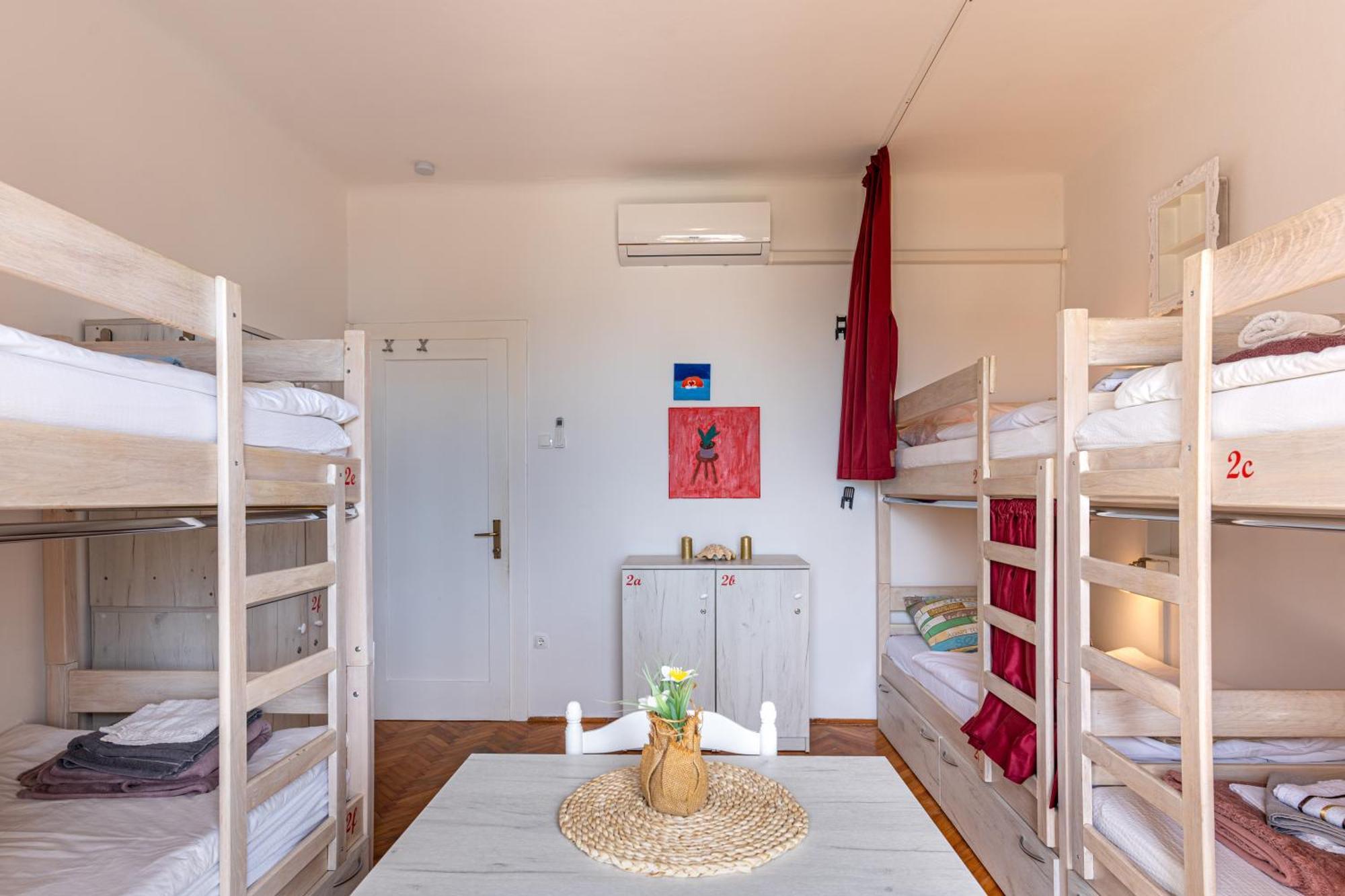 Hostel Casa La Cha Новалья Экстерьер фото