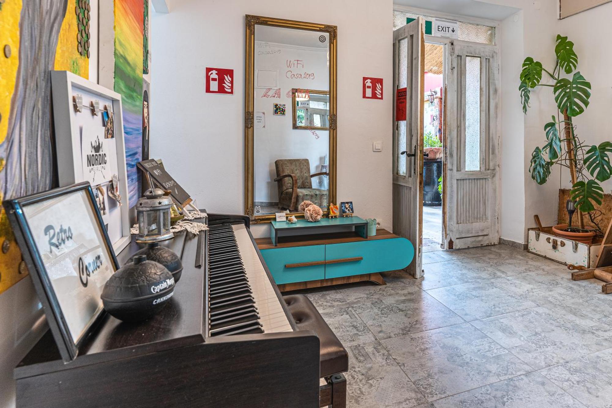Hostel Casa La Cha Новалья Экстерьер фото