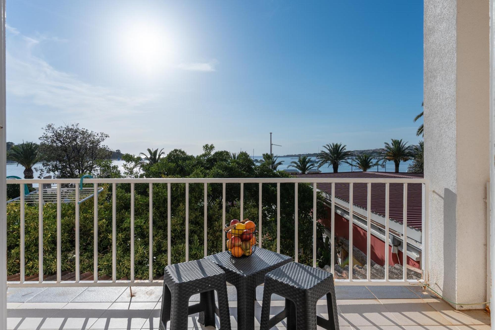 Hostel Casa La Cha Новалья Экстерьер фото